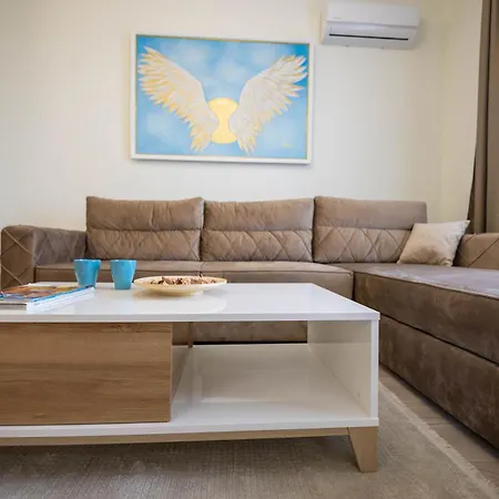 Royal - Waterfront *